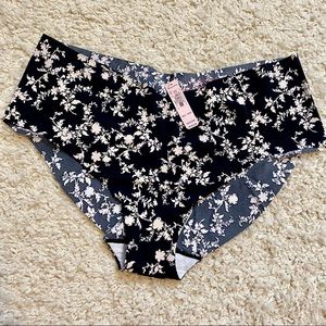 NWT. Victoria’s Secret Hip Hugger Underwear. Size XXL